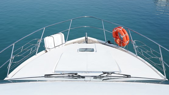 Lagoona Majesty 56ft | AED 1150/ Hour